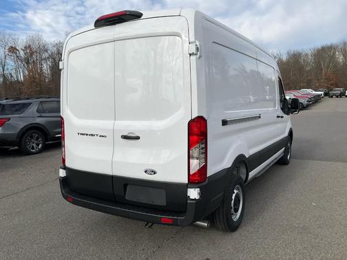 2026 Ford Transit-250 148 WB Medium Roof Cargo