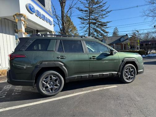 Deep Emerald Green 2026 Subaru Outback Premium