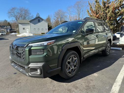 Deep Emerald Green 2026 Subaru Outback Premium