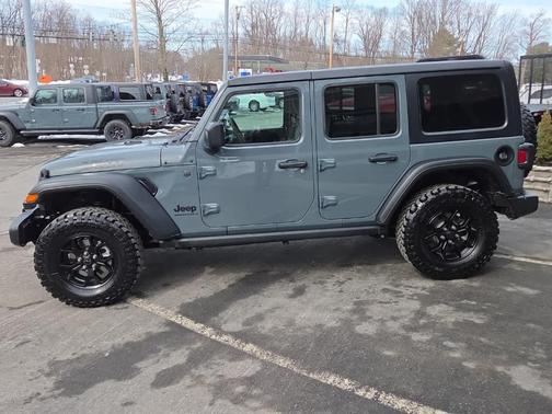 2025 Jeep Wrangler Sport