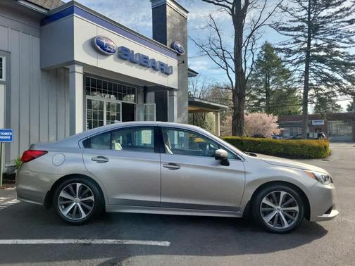 Tungsten Metallic 2016 Subaru Legacy 2.5i Limited