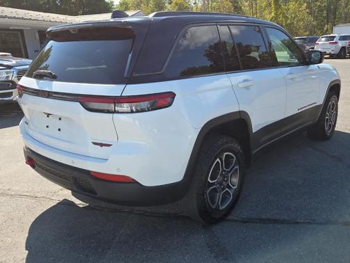 2022 Jeep Grand Cherokee Trailhawk