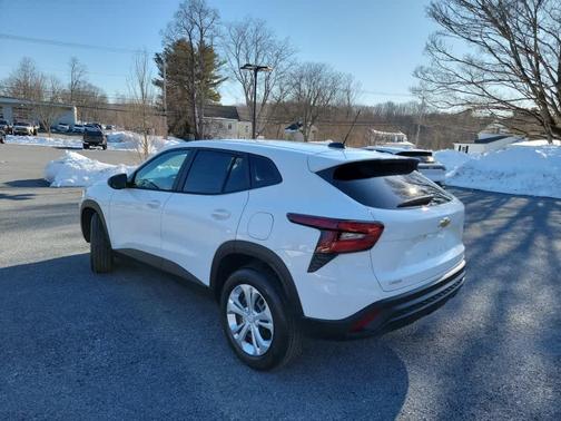 2026 Chevrolet Trax LS