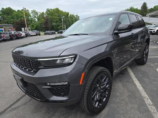 2025 Jeep Grand Cherokee Summit