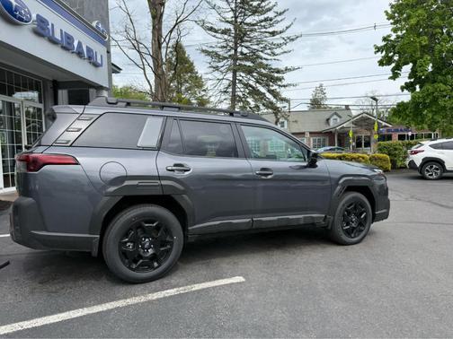 Magnetite Gray Metallic 2026 Subaru Outback Limited