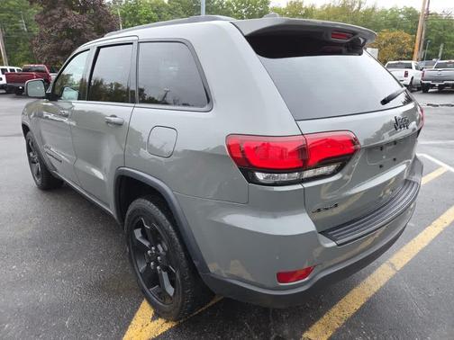 2021 Jeep Grand Cherokee Laredo