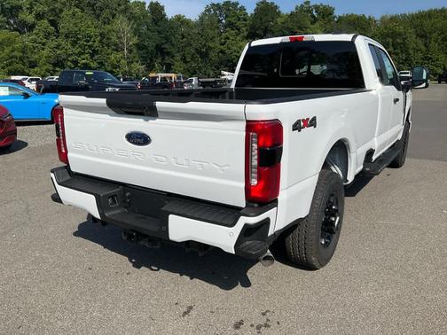 2025 Ford F-250 XL