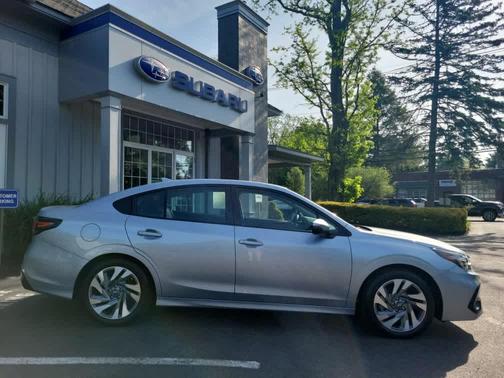 Ice Silver Metallic 2025 Subaru Legacy