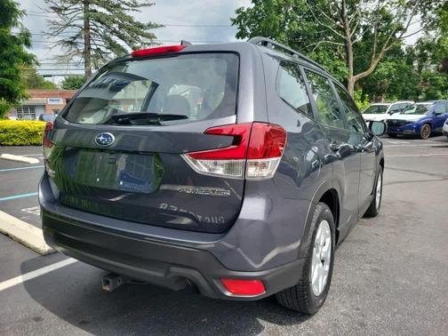 2022 Subaru Forester Base (CVT)