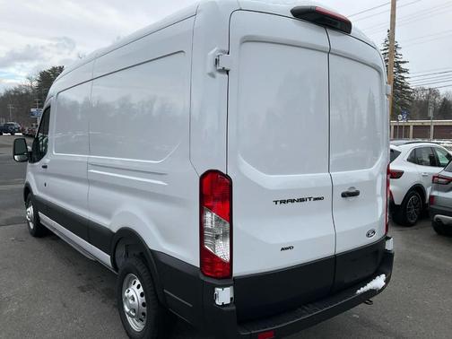 2026 Ford Transit-350 148 WB Medium Roof Cargo
