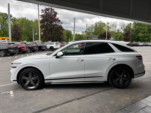 Alta White 2024 Genesis GV70 3.5T Sport