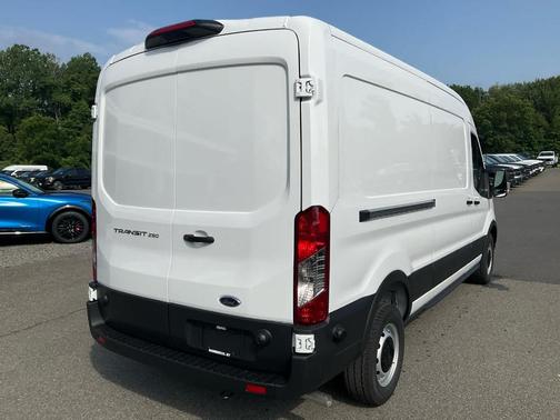 2025 Ford Transit-250 148 WB Medium Roof Cargo