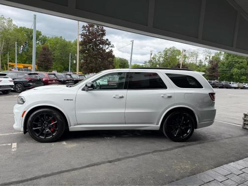 White Knuckle Clearcoat 2023 Dodge Durango R/T
