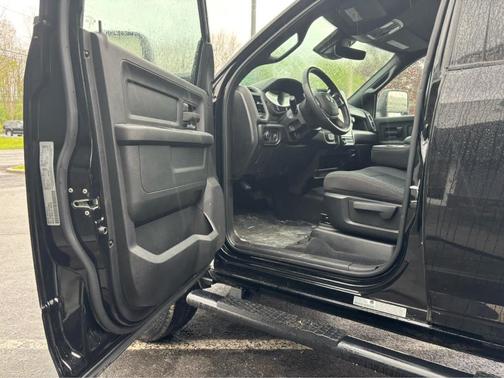 Diamond Black 2026 RAM 3500 Tradesman