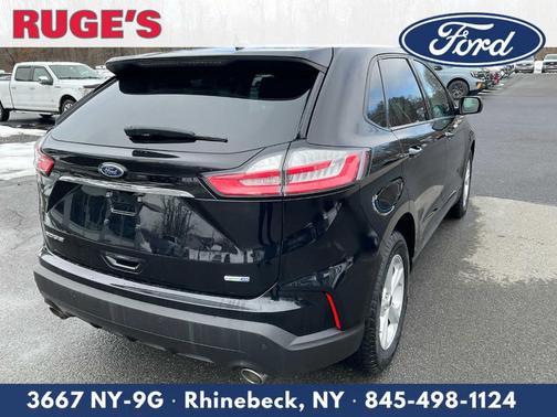 2020 Ford Edge SE