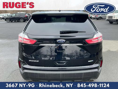 2020 Ford Edge SE