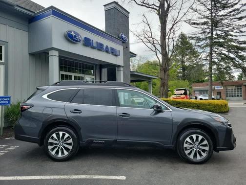 Magnetite Gray Metallic 2023 Subaru Outback Limited