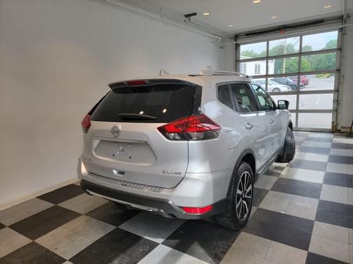 2020 Nissan Rogue SL