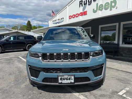 Steel Blue 2026 Jeep Grand Cherokee Limited