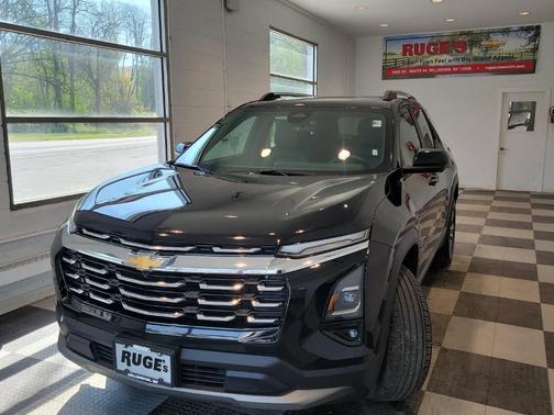 Mosaic Black Metallic 2025 Chevrolet Equinox LT