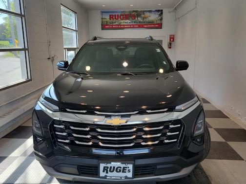 Mosaic Black Metallic 2025 Chevrolet Equinox LT