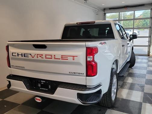 2022 Chevrolet Silverado 1500 Limited Custom