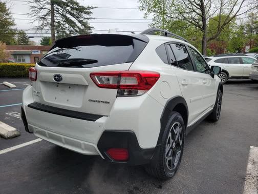 Crystal White Pearl 2018 Subaru Crosstrek 2.0i Limited