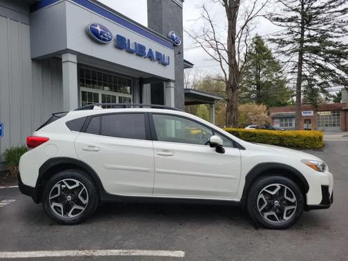 Crystal White Pearl 2018 Subaru Crosstrek 2.0i Limited