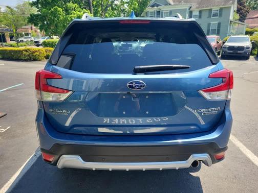 Horizon Blue Pearl 2022 Subaru Forester Touring