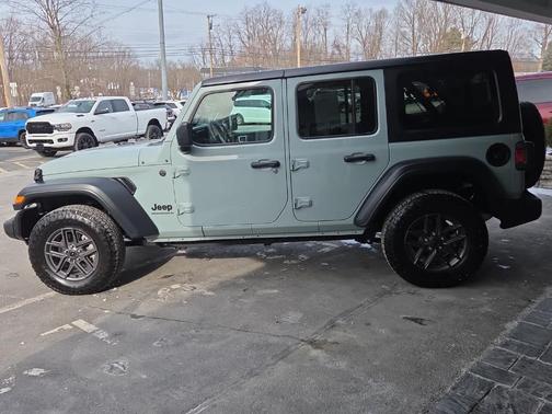 2024 Jeep Wrangler Sport