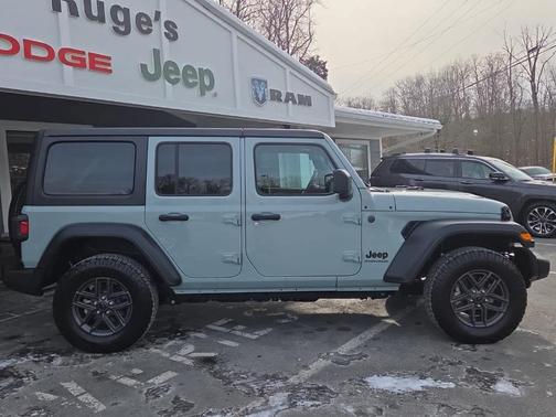 2024 Jeep Wrangler Sport