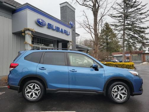 2023 Subaru Forester Premium