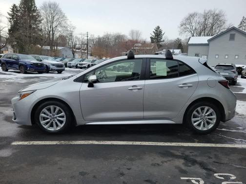 2023 Toyota Corolla Hatchback SE