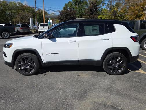 2026 Jeep Compass Limited Altitude