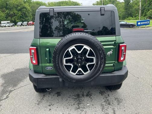 2024 Ford Bronco Outer Banks