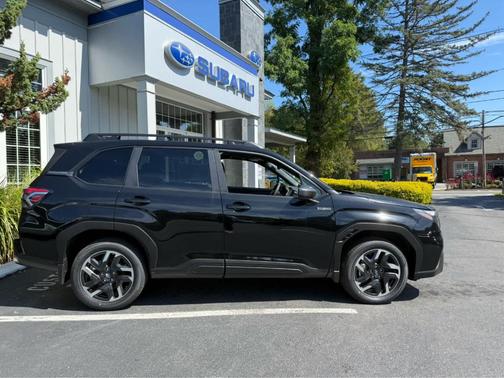 2025 Subaru Forester Hybrid HYBRID