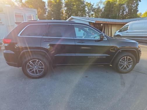 2018 Jeep Grand Cherokee Laredo E