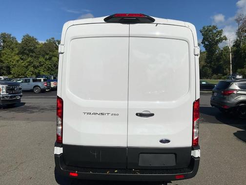 2025 Ford Transit-250 148 WB Medium Roof Cargo