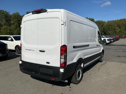 2025 Ford Transit-250 148 WB Medium Roof Cargo