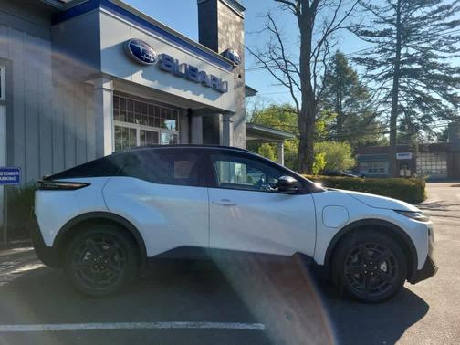 Pearl 2026 Subaru Uncharted GT