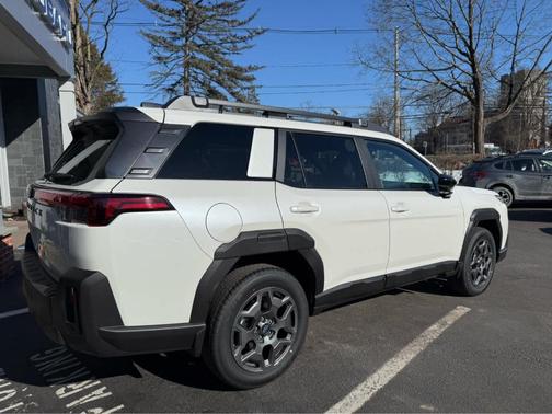 Crystal White Pearl 2026 Subaru Outback Premium