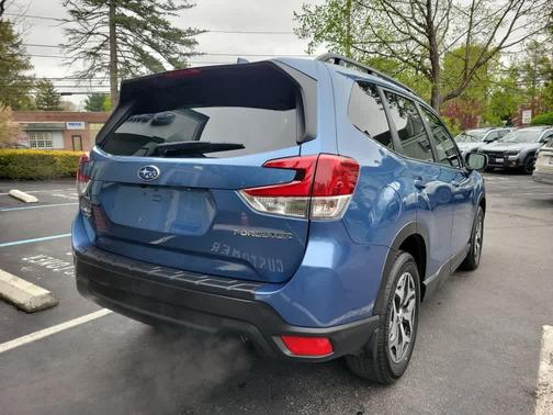 Horizon Blue Pearl 2023 Subaru Forester Premium