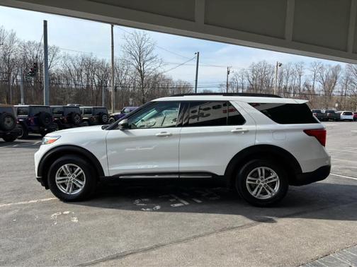 Oxford White 2020 Ford Explorer XLT