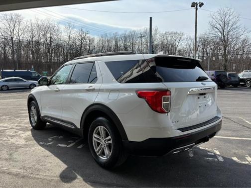 Oxford White 2020 Ford Explorer XLT