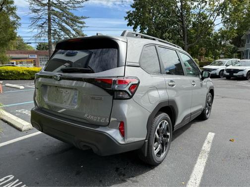 2025 Subaru Forester Hybrid 