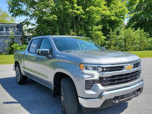 Sterling Gray Metallic 2026 Chevrolet Silverado 1500 LT