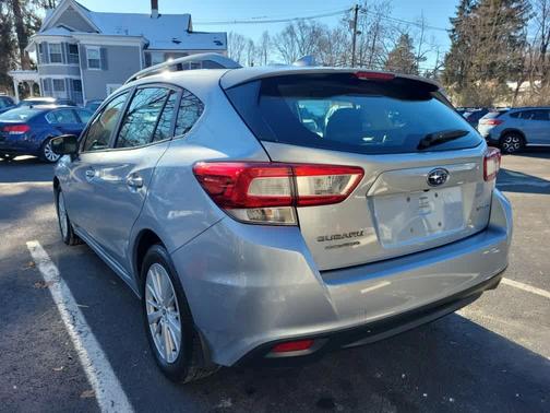 2018 Subaru Impreza 2.0i Premium