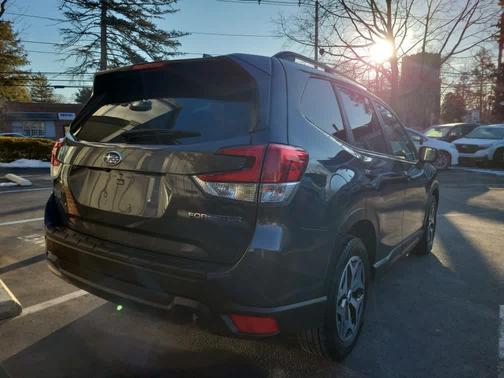 2020 Subaru Forester Premium