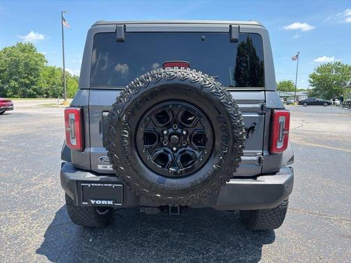 Gray 2022 Ford Bronco Wildtrak