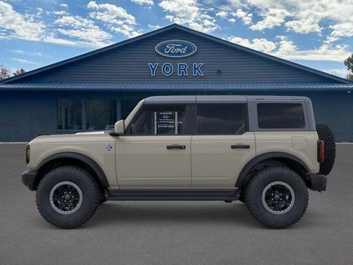 Brown 2026 Ford Bronco Outer Banks